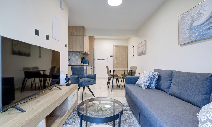 Old Town of Limassol Apartment | 75 Prokymea- Steps from the Sea, Downtown, Balcony