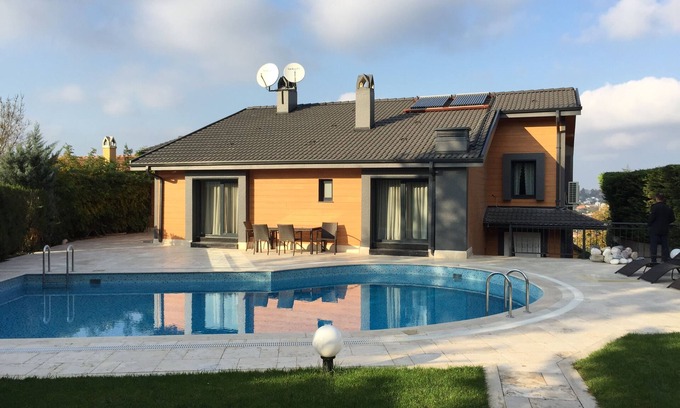 Zekeriyakoy House | 7BR PRIVATE POOL VILLA SARIYER ZEKERIYAKOY LUXURY