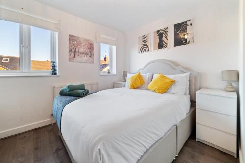 Aylestone House | 7Nights Special l Modern House near City Center Sleeps 6 with Free Parking l By Zen Nights Short Lets & Serviced Accommodations
