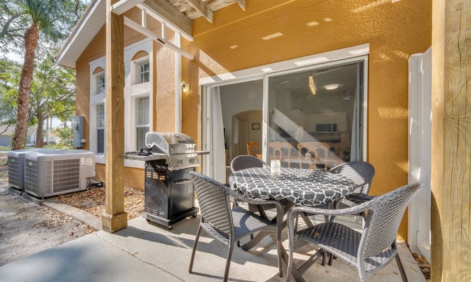 Crystal Cove House | 8 Mi to Disney World: Townhome w/Balcony & Patio!