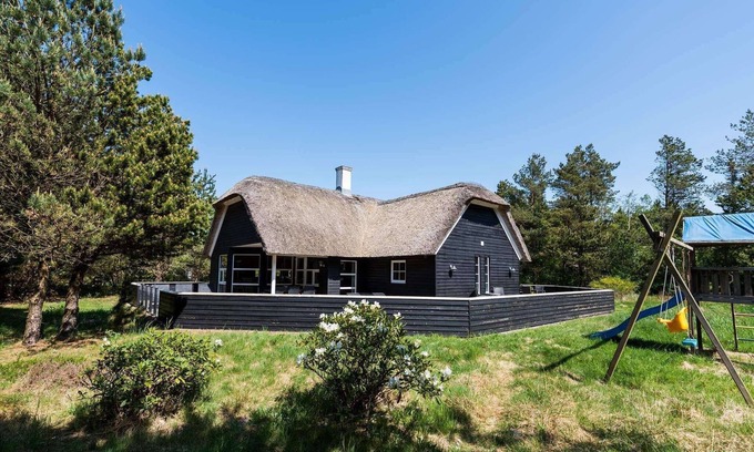 Houstrup House | 8 person holiday home in Nørre Nebel