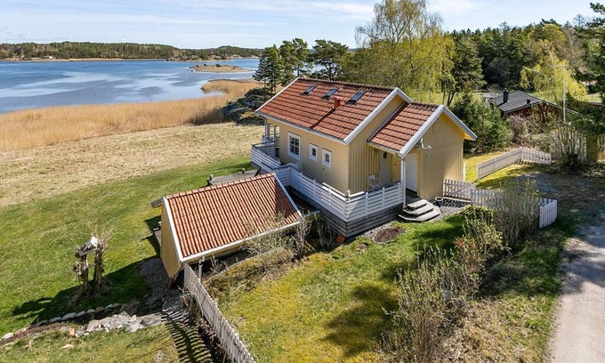 Stromstad House | 8 person holiday home in STRÖMSTAD-By Traum