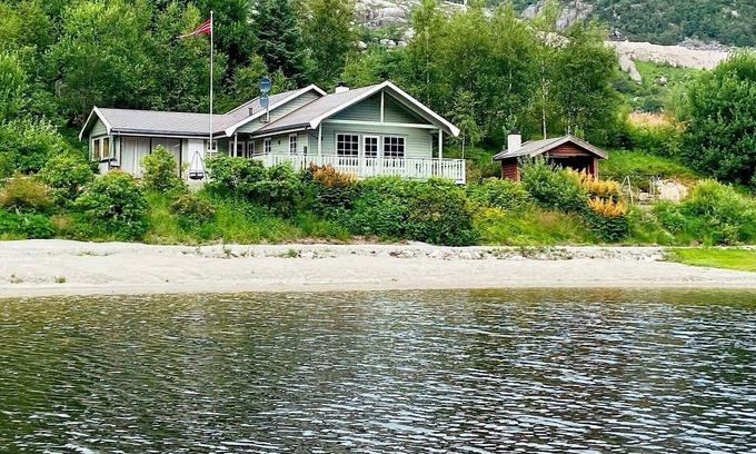 Strand Municipality House | 8 person holiday home in jørpeland-By Traum