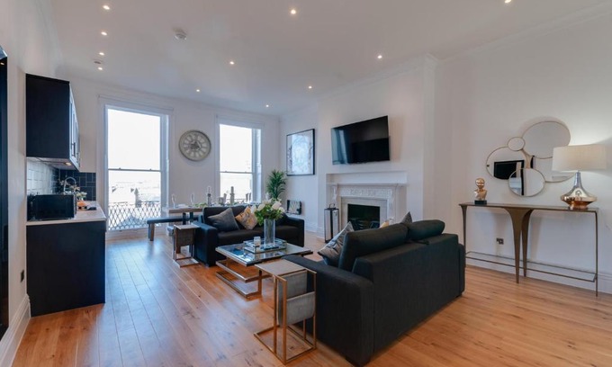 Georgian Quarter Apartment | 80 by Elite