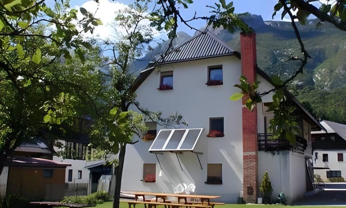 Bovec Apartment | 80 m² Apartment ∙ 3 bedrooms ∙ 10 guests
