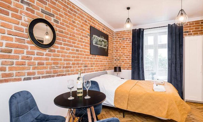 Kazimierz Apartment | 80 m² Serviced apartment ∙ 4 bedrooms ∙ 12 guests
