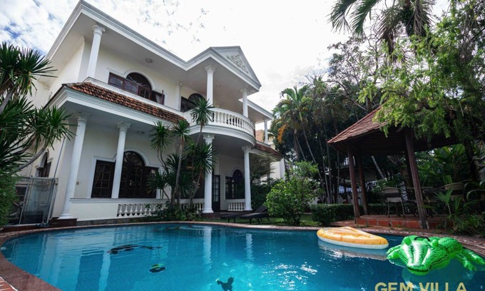 Thao Dien Villa | 800 m² Villa ∙ 5 bedrooms ∙ 30 guests