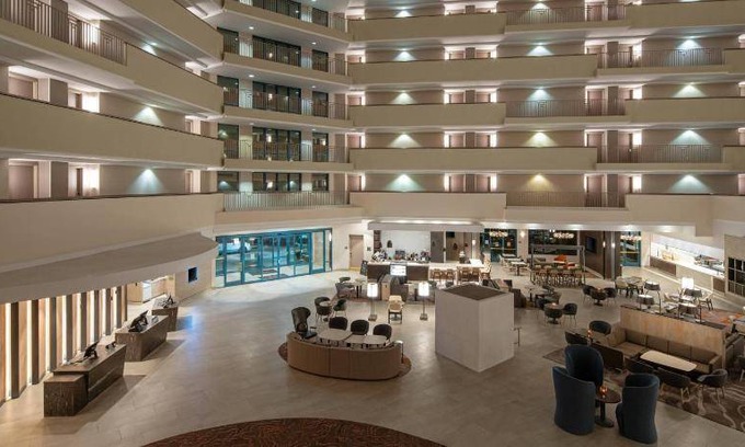 West University Hotel | 81 m² Hotel ∙ 127 guests