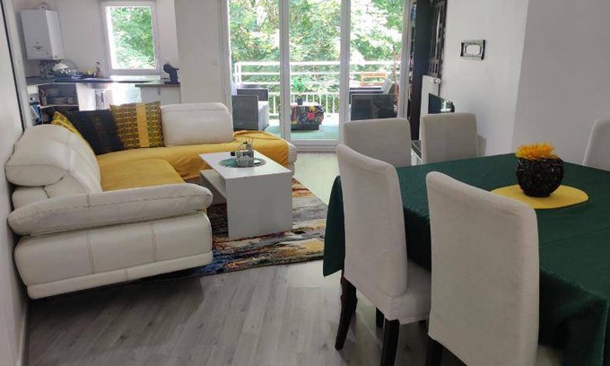 Thiais Apartment | 82 m² Apartment ∙ 2 bedrooms ∙ 4 guests
