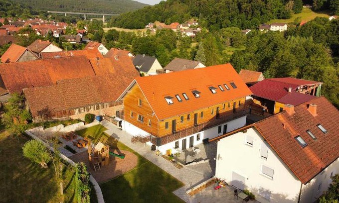 Riedenberg Apartment | 85 m² Apartment ∙ 3 bedrooms ∙ 4 guests