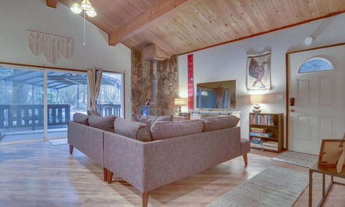 Zigzag Cabin | 85 m² Cabin ∙ 2 bedrooms ∙ 4 guests