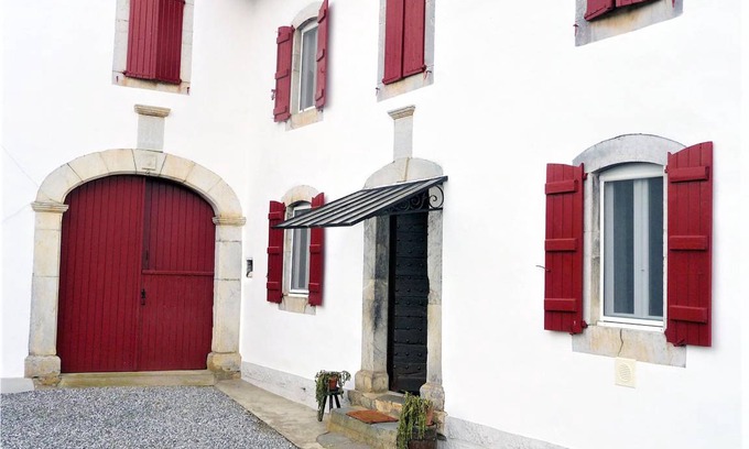 Ainharp House | 85 m² House ∙ 2 bedrooms ∙ 5 guests
