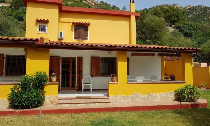 Solanas House | 85 m² House ∙ 2 bedrooms ∙ 4 guests