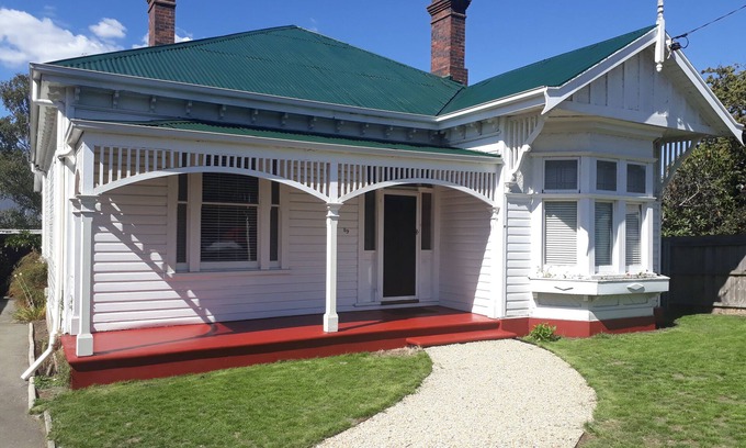 Newstead House | 89 Elphin Road Launceston