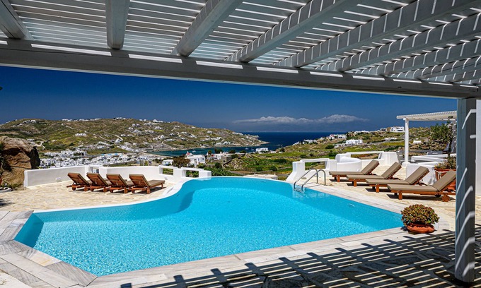 Psarou Villa | 9 Muses Villa Polymnia, 6 BR with private pool!