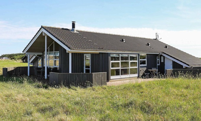 Hirtshals House | 9 person holiday home in Hirtshals-By Traum
