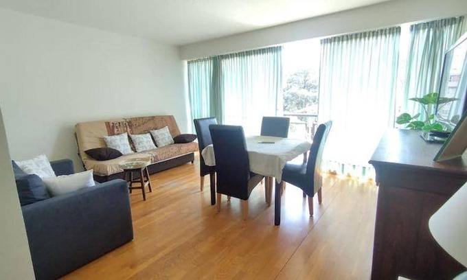 Sarcelles Apartment | 90 m² Apartment ∙ 2 bedrooms ∙ 6 guests