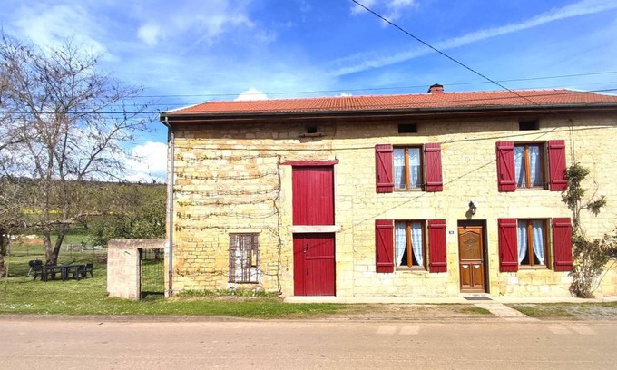 Malandry House | 90 m² Gîte ∙ 2 bedrooms ∙ 4 guests