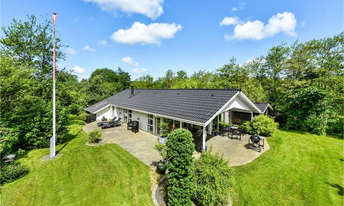 Bork Havn House | 91 m² House ∙ 3 bedrooms ∙ 6 guests