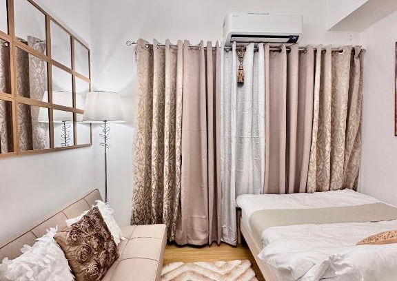 Ususan Apartment | 9th Queen Size One Bedroom in Grace Residences, BGC Taguig