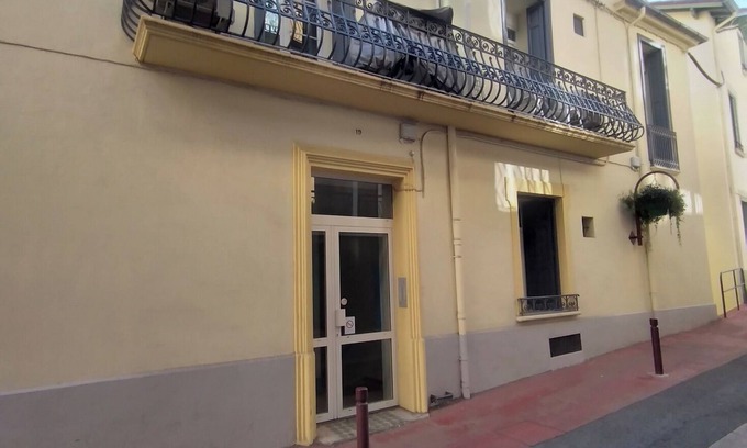 Amelie-les-Bains-Palalda Apartment | A 100m des Thermes Loue Studio Tout Confort Meublé