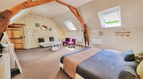 Neuil House | A 2 pas d AZAY