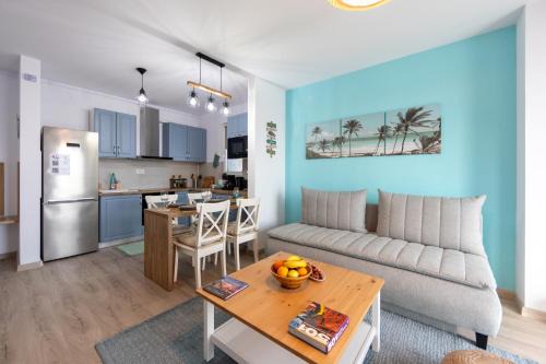 Timisoara Apartment | A & A Turquoise City View Apartment - By OpenHouse