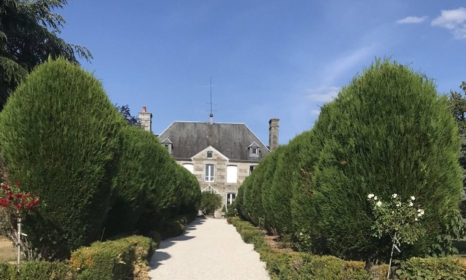 Beaumesnil House | A Barn conversion, renovated in 2021, suitable for two people.