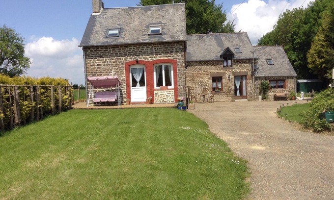 Le Teilleul Cottage | A beautiful renovated Gite set in peaceful and tranquil Normandy countryside