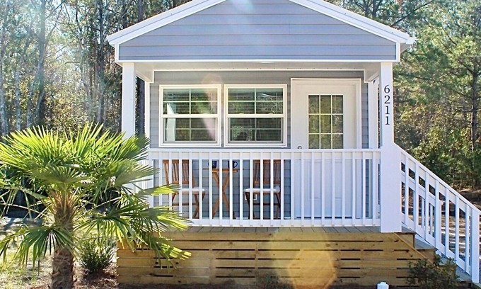 Ocean Isle Beach House | A beautiful tiny house in a beautiful little paradise for you to enjoy nature