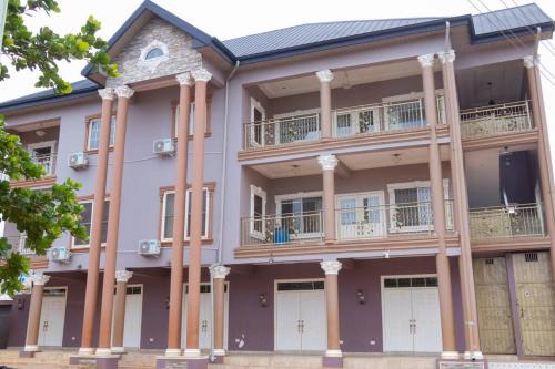 Nkoranza Apartment | A Charming Ghanaian Abode