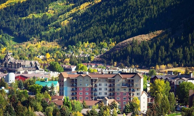 Avon Resort | A Cozy Alpine Retreat in the Heart of the Rockies- Sheraton Mt. Vista-1 Bedroom
