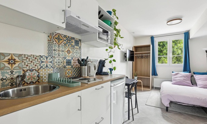 Chelles Apartment | A Deux Pas de la Gare #2- All Comfort with Disney Paris Wifi* - A Two Steps from the Station