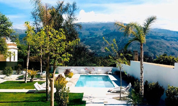 Pinos del Valle House | A dream home with exclusive assistance services