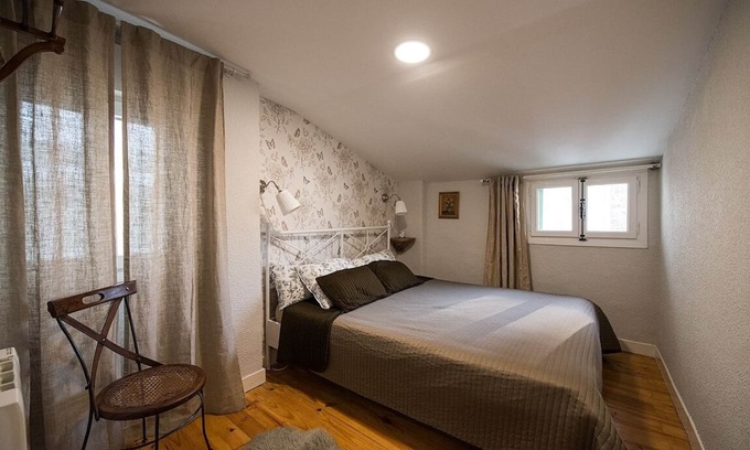Pamplona City Centre Apartment | A Flavour For The Historical Spanish Setting