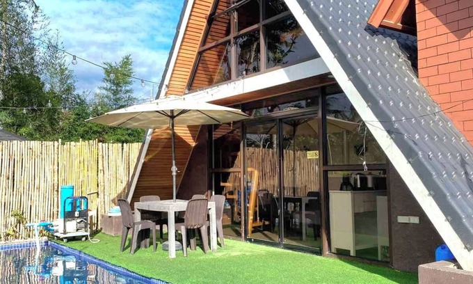Magallanes Cabin | A-Frame Villa with Pool, PS4, Karaoke, & No Pet Fees