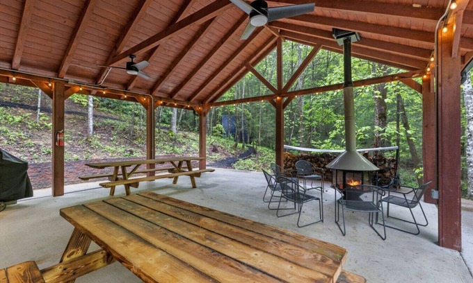 Pine Ridge Apartment | A-Frames Under the Canopy - Multi-Cabin Retreat