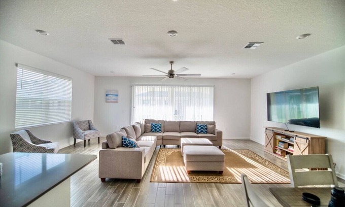 St. Cloud House | A Getaway Home in The Clouds