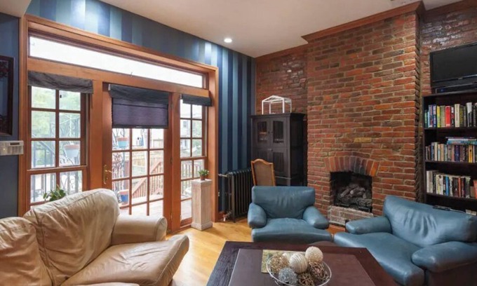 Near Northeast Apartment | A Good Place To Stay!