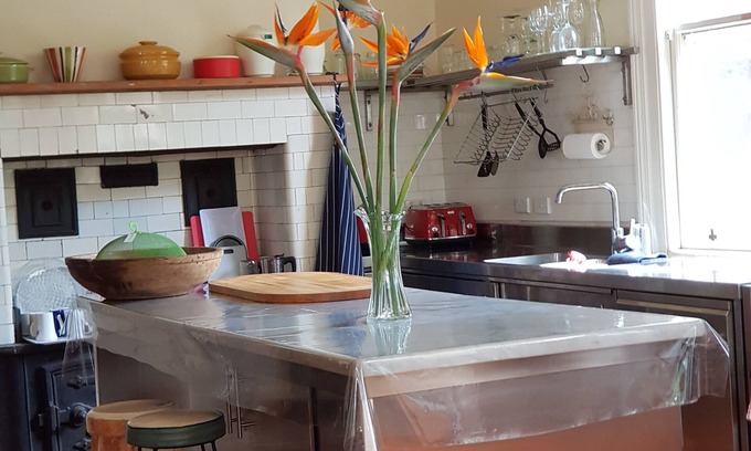 Yarraville Apartment | A Heritage Apartment near the Yarraville Village.