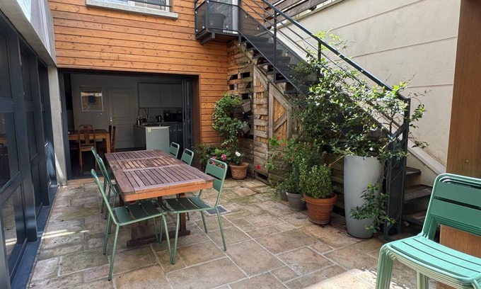 Necker House | A house in heart of Paris!