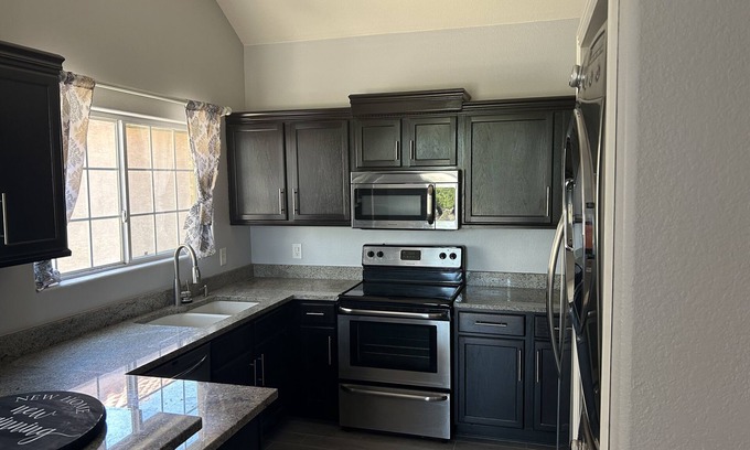 Val Vista Lakes Condo | A Lakes Gem!