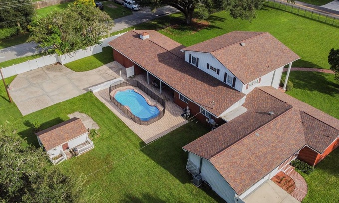 Brandon House | A Large Tropical Estate (Over 1.5 Acres of space) by RedAwning