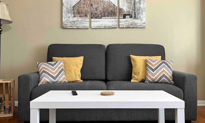Nall Hills House | A Little Farm Feel in the Big City