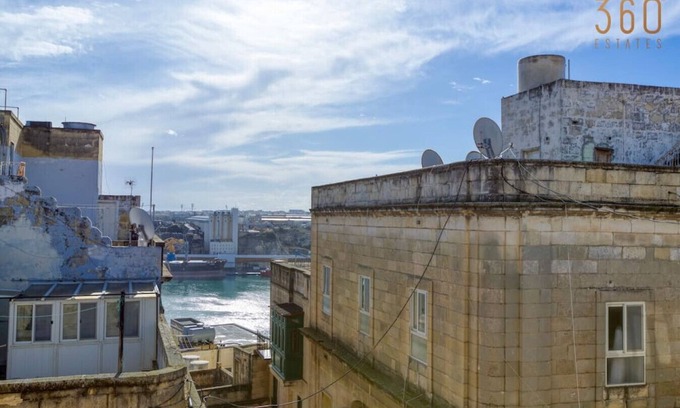 Floriana Apartment | A lovely 1BR home in Floriana with private terrace