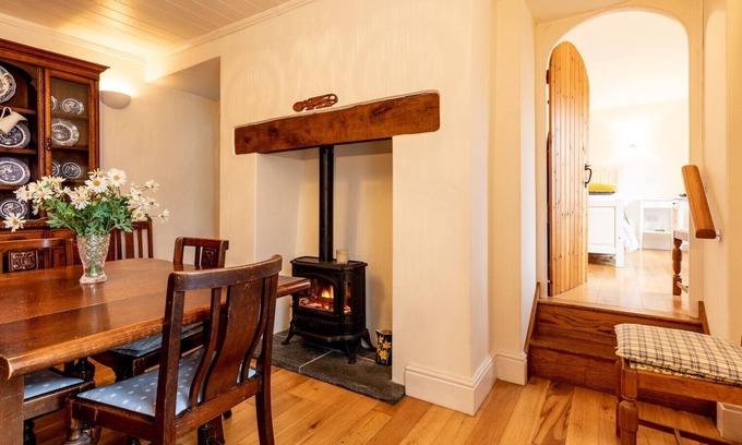 St Dogmaels House | A lovely family home with great views of the estuary