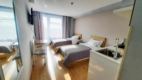 Bayangol House | A M Guest House