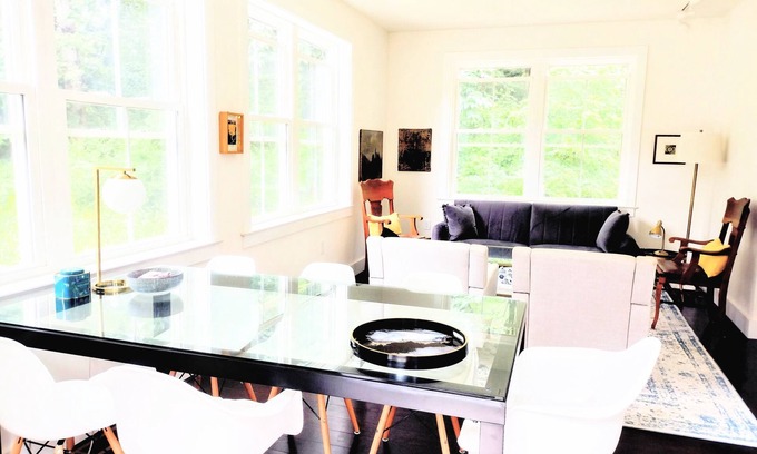 Southold House | A Natural Getaway