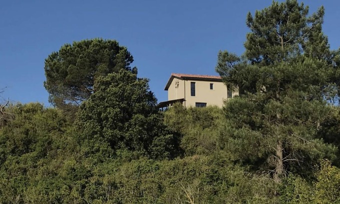 Aragon Cottage | A nature lovers retreat - private hot tub and pool