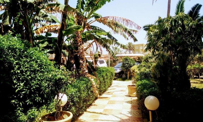 Chott Mariem Apartment | a nice sea front apartment